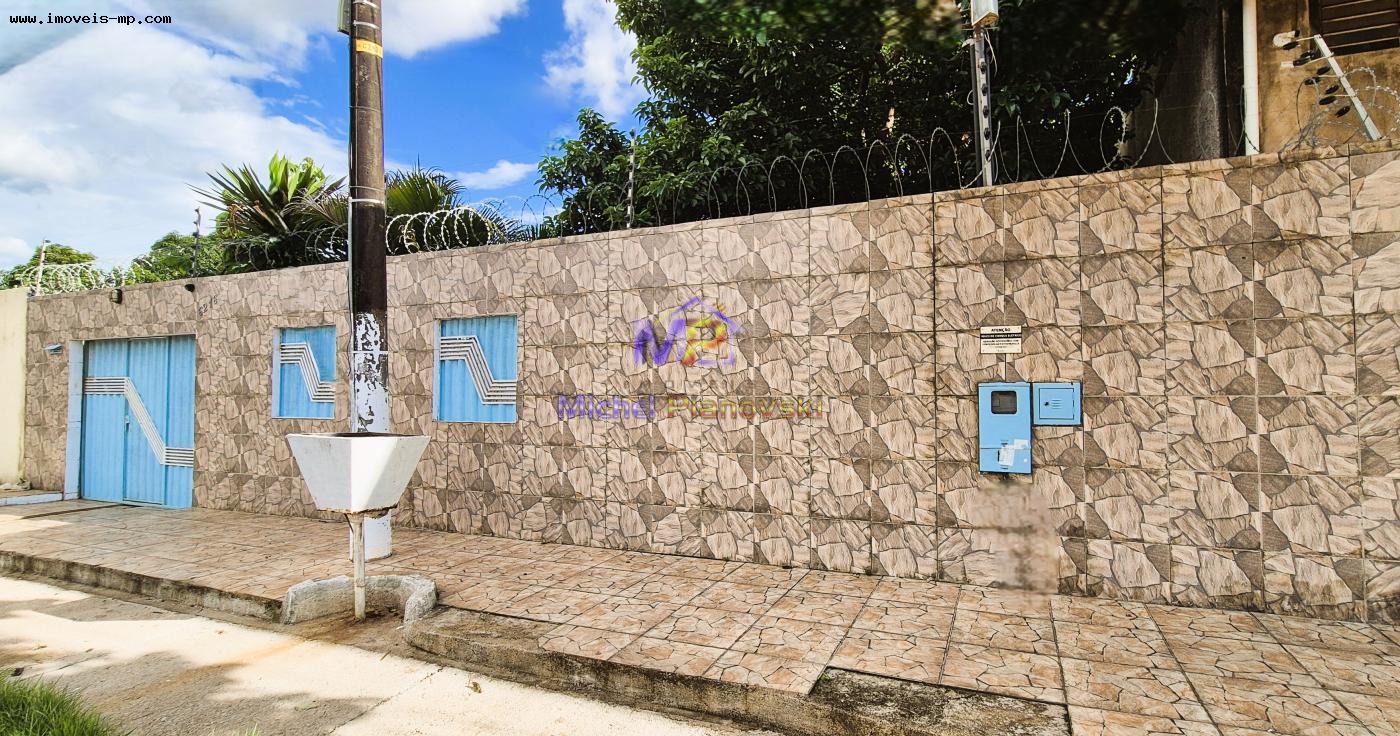Casa à venda com 3 quartos, 600m² - Foto 2