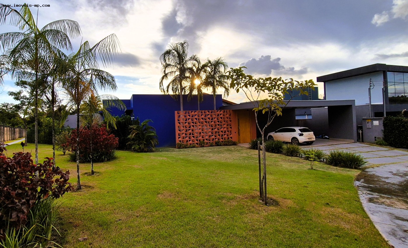 Casa de Condomínio à venda com 3 quartos, 718m² - Foto 1